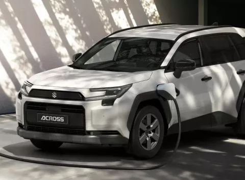 Показали новий кросовер Suzuki на базі Toyota: фото та подробиці