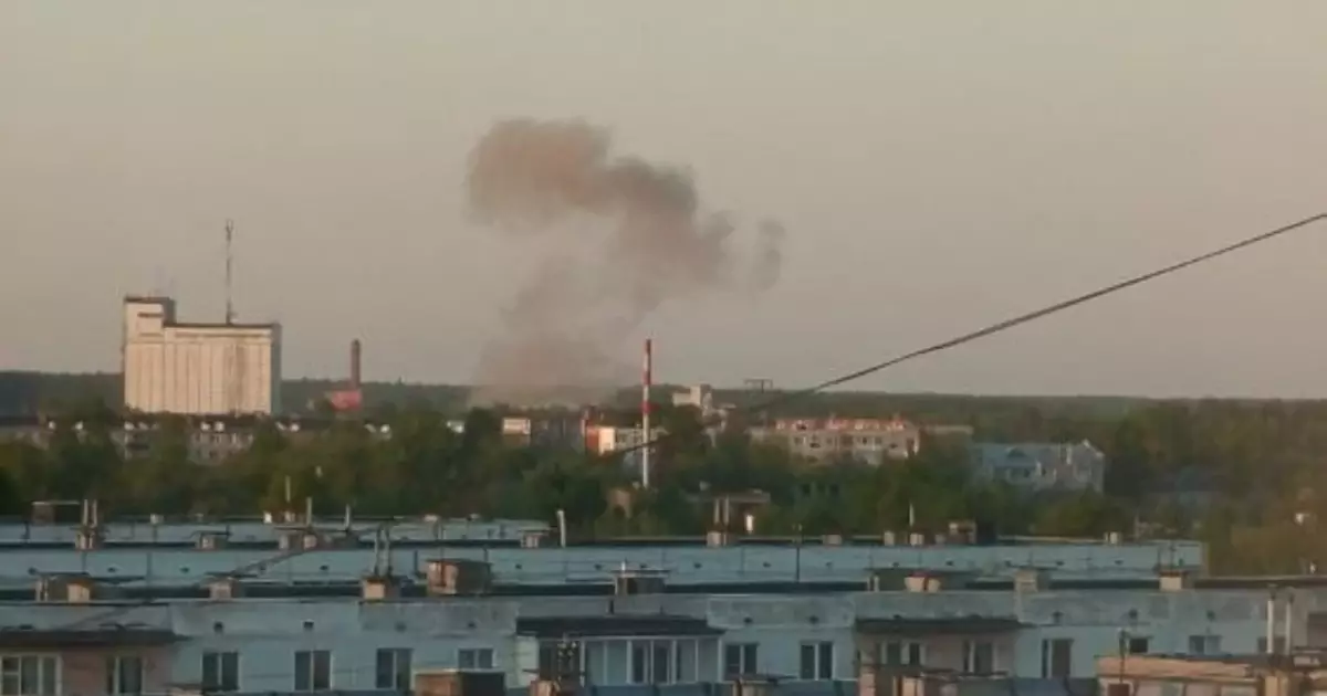 Вибухи, витік кислоти і зупинка виробництва: дрони вдарили по хімкомбінату в РФ