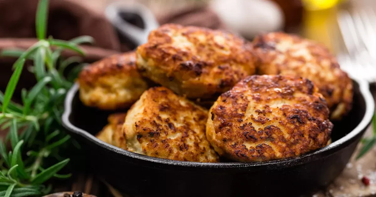 Що додасть у котлети, щоб їх стало вдвічі більше: лише один інгредієнт