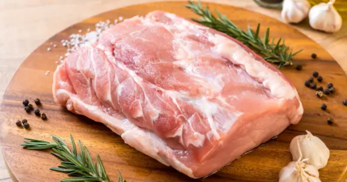 В Україні стрімко переписали ціни на м'ясо: скільки тепер коштує свинина