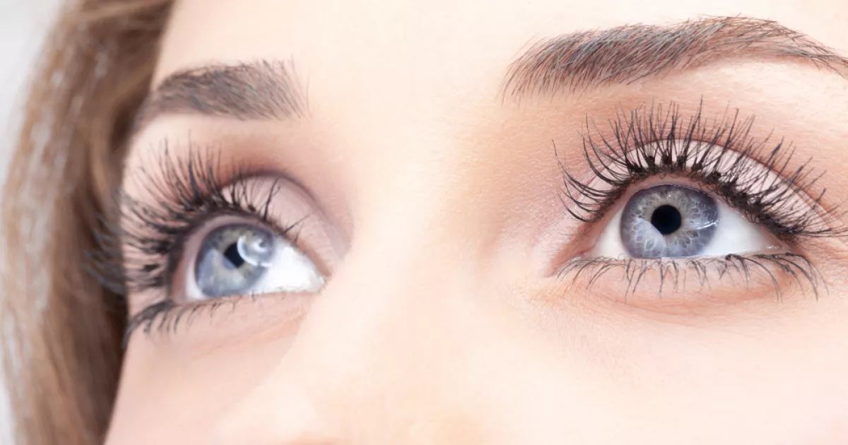 Експрес: як швидко позбутися набряків і темних кіл під очима