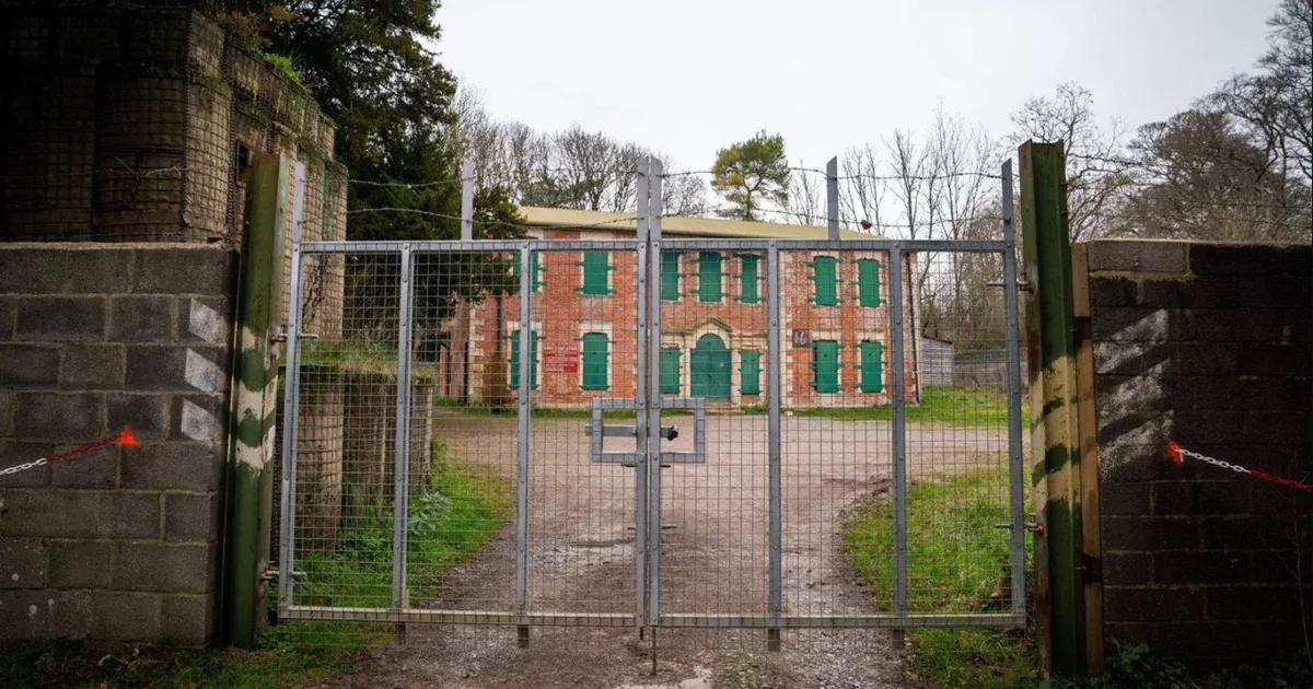 Село у Британії відчинене лише кілька днів на рік — чому його ховають від туристів