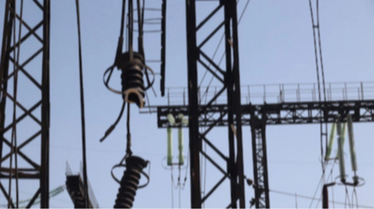 У 7 областях нові знеструмлення через ворожі обстріли: на Миколаївщині поранено енергетика