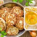 Чи потрібно додавати яйце у фарш на котлети: пояснюємо важливий нюанс