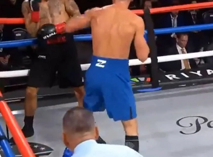 Знамениті українські боксери вийшли на ринг із символом Z на шортах у США: що сталося. Фотофакт