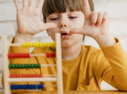 Як зрозуміти, що ваша дитина рахує на пальцях неправильно: пояснення вчительки