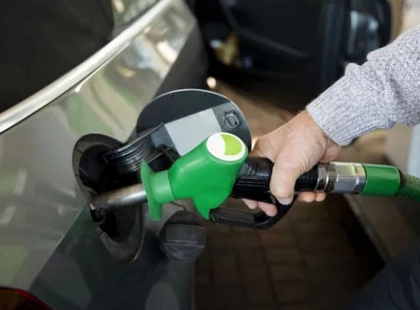 Українські АЗС готуються суттєво переписувати ціни на бензин: чого очікувати найближчими днями