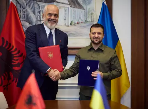 Зеленський та Прем'єр Албанії обговорюють тиск на РФ
