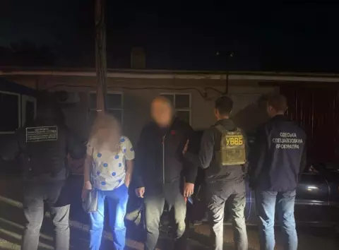 Одеситка намагалася підкупити прикордонника за $3000