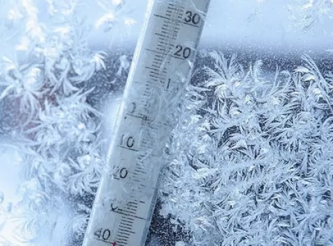 Сильні морози та ожеледиця: прогноз погоди у Києві та області на 2 лютого