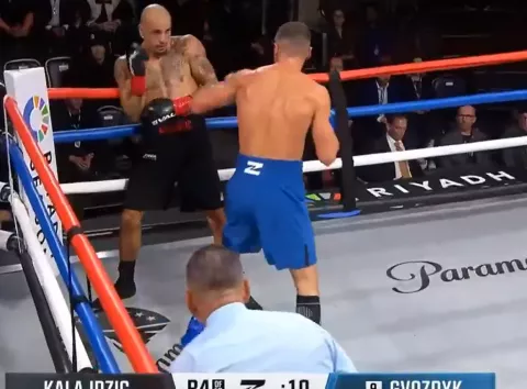 Знамениті українські боксери вийшли на ринг із символом Z на шортах у США: що сталося. Фотофакт