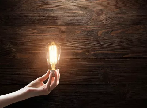 Графіки змінилися, почалися аварійні відключення: що відбувається зі світлом у Києві та по Україні 6 лютого