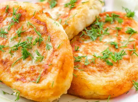 Картопляні зрази: рецепт ситної страви для всієї родини