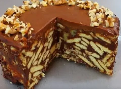 Шоколадний торт без випічки і тіста: ділимося найпростішим рецептом