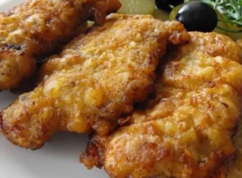 Найсмачніші домашні відбивні: в якому клярі їх смажити — тест і поради