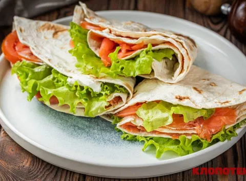 Що приготувати з лаваша для перекусу: рецепт страви за 2 хвилини